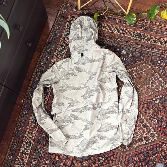 Janji Women's Rainrunner Pack Jacket - Picture 2 of 5